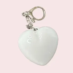 Just 1 Single Bookish Item Non-Deluxe Heart-Shaped Book Accessory Simple Design Without Additional Features
