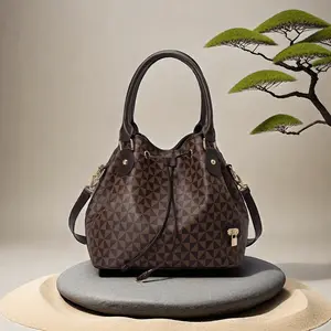 Women Large Capacity Windmill Pattern Shoulder Bucket Bag Fashionable Outdoor Handbag for Travel Fitness Storage Sports Duffel Bag