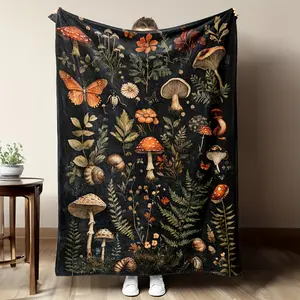 Flannel Blanket Featuring a Mushroom Plant Guide, Soft And Warm Cozy Throw for Sofa Beds And Offices, Small Cover Blanket, Nap Blanket, Halloween And Christmas Gift
