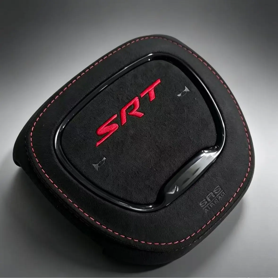 SRT (Alcantara red stitching)