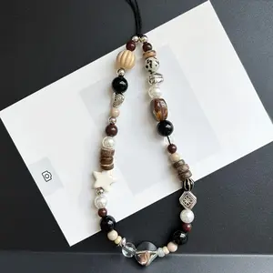 Vintage Leopard Print Cat Bead Phone Chain, Phone Lanyard, Stylish Short Wrist Strap Accessory for Women, Elegant Beaded Chain Compatible with Camera, Cell Phone Charm