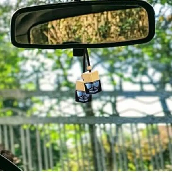 Dark Wick Candle Co. Car Scent Diffuser - Vanilla Classic Aroma for Long-Lasting Fragrance in Your Vehicle