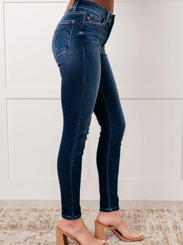 Judy Blue Mid Rise Dark Wash Brushed Thermal Skinny Jeans 82635, Stretchy Cotton Denim Womenswear Chic Casual Bottom