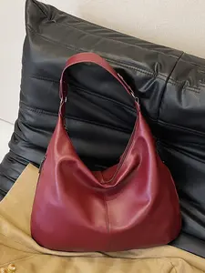 Textured and fashionable underarm dumpling shoulder bag, casual and versatile shoulder handbag, trendy and stylish shoulder bag, simple soft leather shoulder commuter bag, Hobo Dumpling Purse, suitable for daily matching and other scenarios.