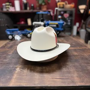 Cuernos chuecos 150X Chaparral 3 1/4” straw hat sombrero