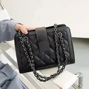 Quilted Chain Strap Shoulder Bag - Black Leather with Silver Hardware, Perfect for Everyday Use, Stylish and Functional Design