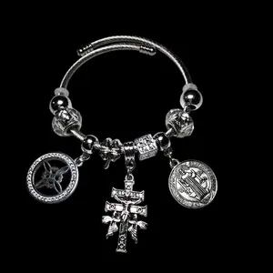 Nudo de Bruja, Cruz de Caravaca y San Benito Triple Protection Bracelet with Charms and Beads