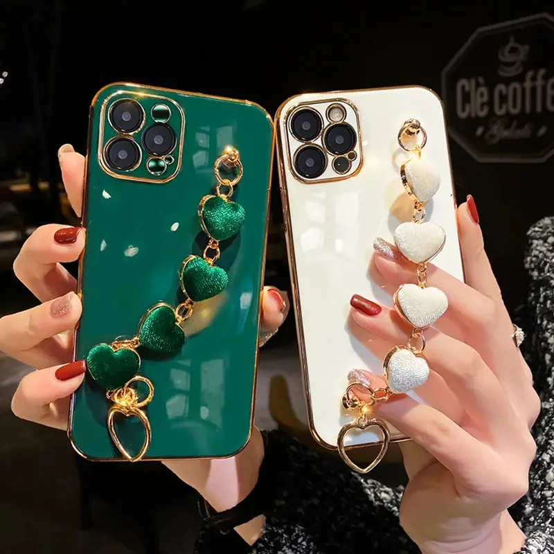Luxury Plating Heart Metal Bracelet Phone Chain Case for iPhone 14 13 Pro Max 12 11 15 MiNi XR XS X 7 8 plus Cover for iphone 13