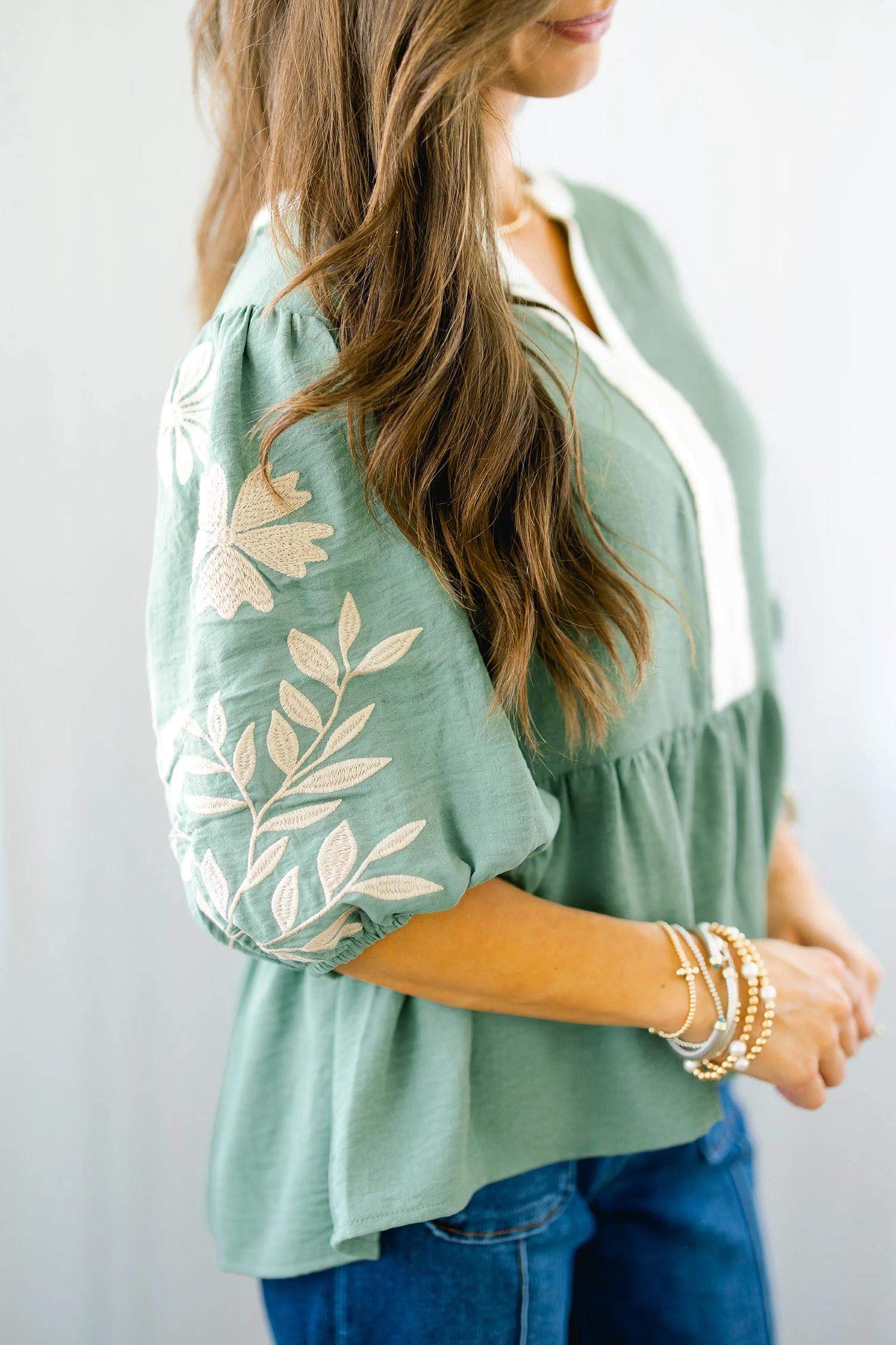 Embroidered Puff Sleeve V Neck Babydoll Blouse for Women, Colorblock Patchwork Casual Top