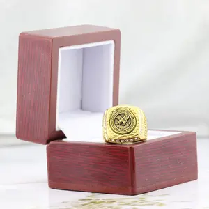 Gold Eagle Ring for Men Luxury American Hawk Bird Head Signet Band Rings for Father/Husband/Him Titanium Stainless Steel American Eagle Gold Tone Ring Size 7,8, 9,10,11,12