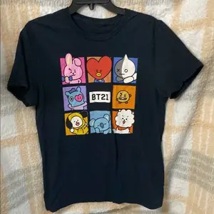 [Sale up to 40%], [Free Ship] BT21 Black Graphic T-Shirt Medium