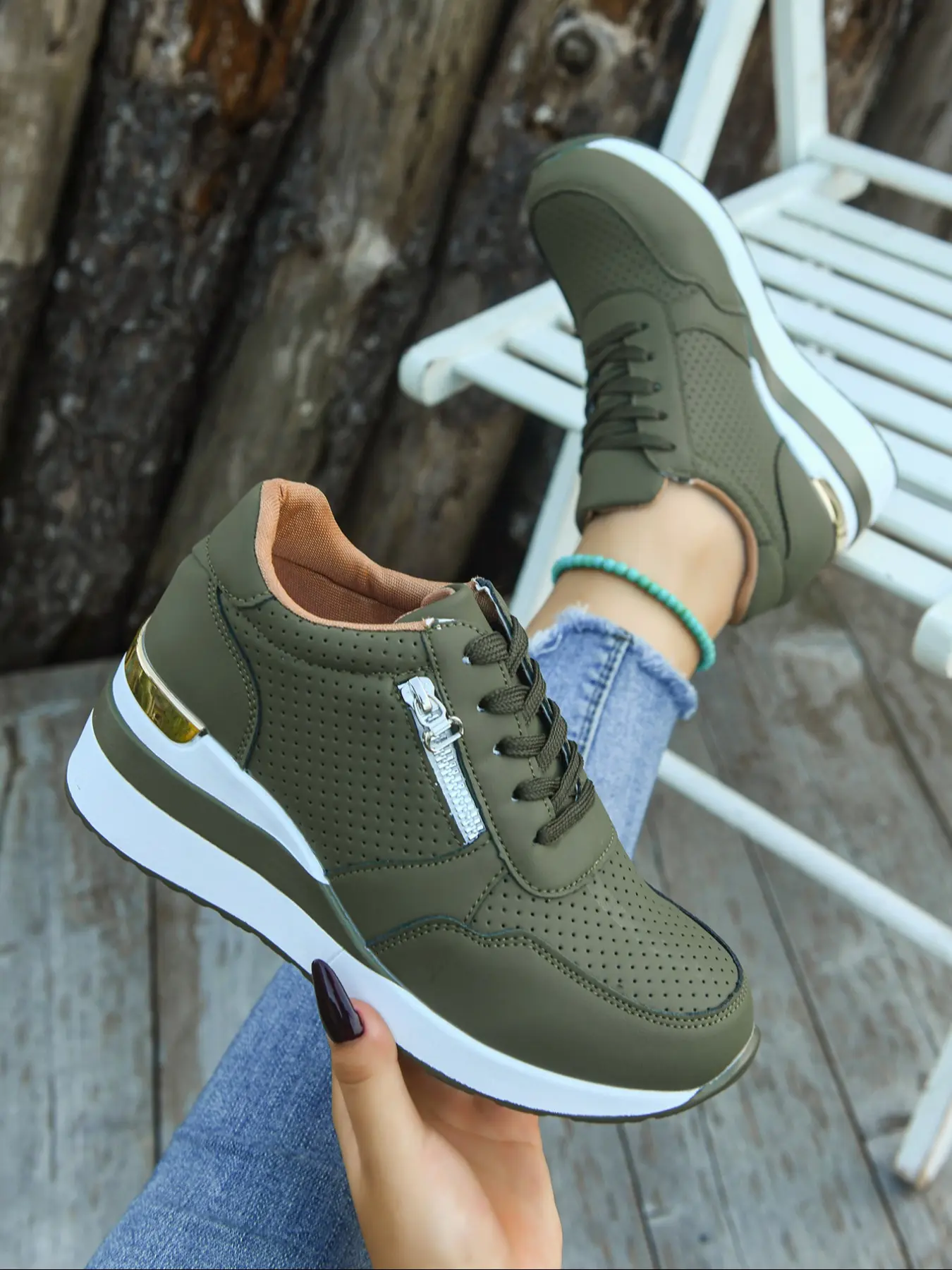 Women's casual lace-up sneakers, Round toe sneakers, four-season outdoor walking shoes, thick-soled height-increasing comfortable shoes, suitable for everyday casual wear and commuting, Trendy Walking Sneaker