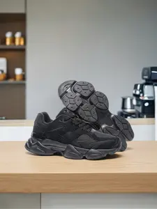 New Retro Platform Sneakers Unisex Athletic Breathable Lightweight Non Slip Trainer Training Shoes Classic Street Fashion Casual Running Shoes for Men Women Sports Shoes