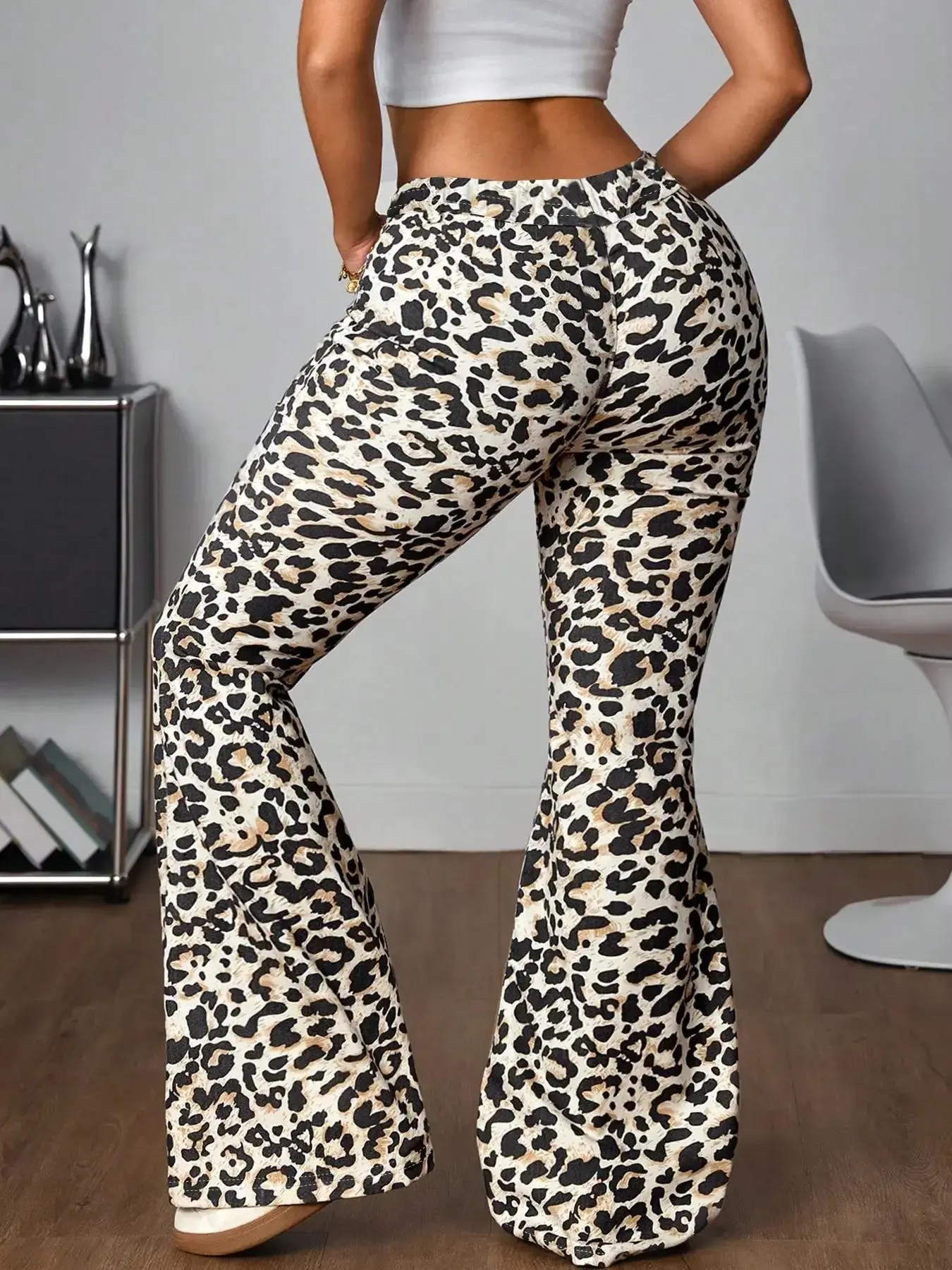 Women's Leopard Print Flare Leg Pants, Casual Fashion Fitted Comfy Stretch Bell Bottom Trousers for Daily Wear, Ladies Bottoms for All Seasons, Casual Chic Trousers