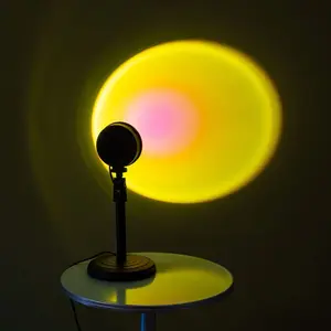 Sunset Projection Lamp - Perfect for Creating a Relaxing Atmosphere
