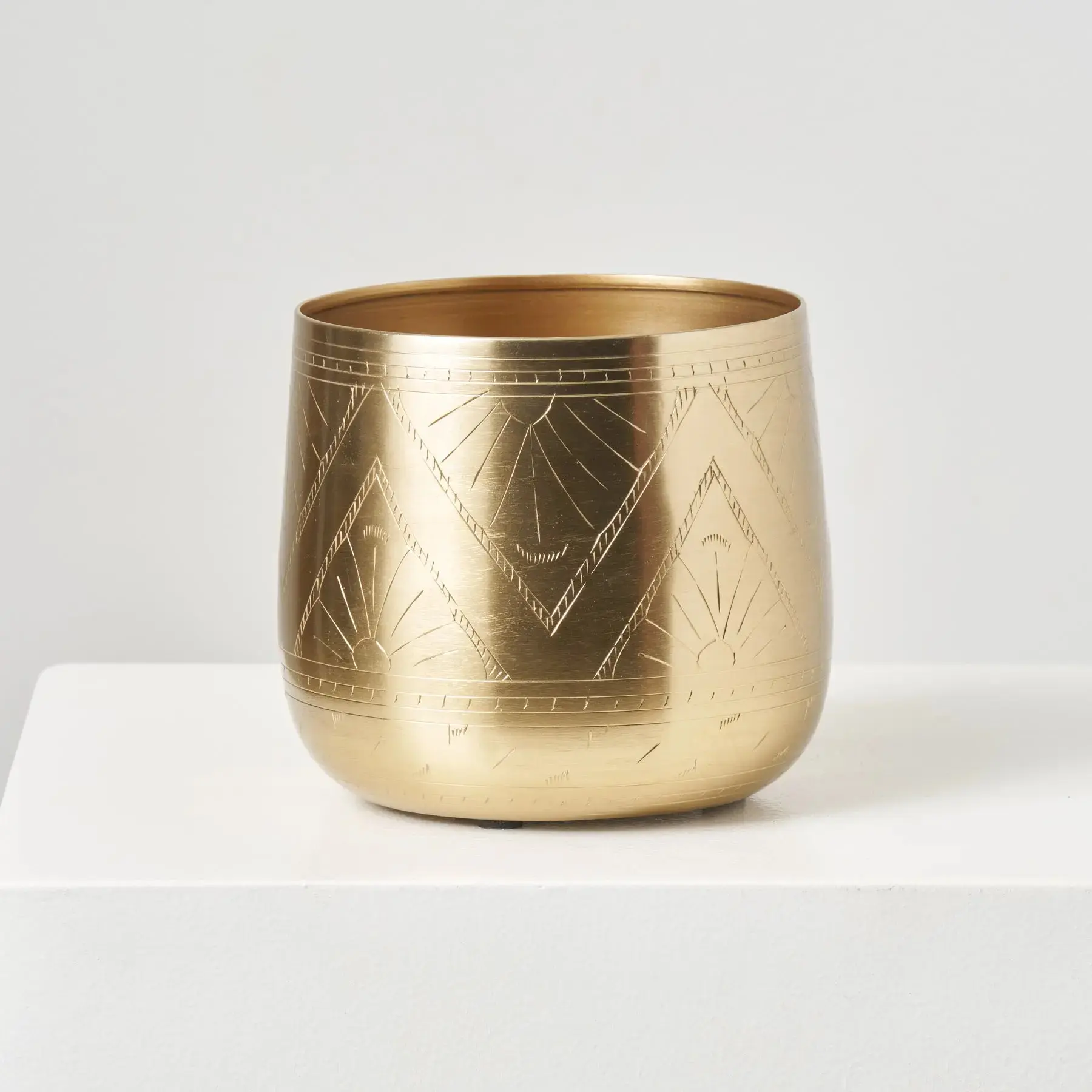 All-Metal Durable Garden Planter, Gold Metal Etched Sun Beam Design, Decorative Vessel to Elevate Your Plant Decor, Durability, Radiant Design