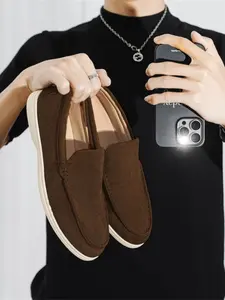 1 Pair Men's Slip-On Flat Suede Casual Shoes | Lightweight Comfort Style | Breathable Suede Upper + Wear-Resistant Non-Slip Sole + Cushioned Midsole | Ideal for All-Day Standing / Daily Walking / Lazy Outfits, No Foot Fatigue