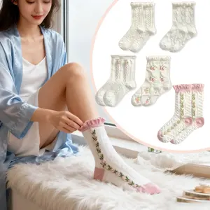 [5 Pairs Pleated Socks] 5 Pairs of Breathable Pleated Socks | Solid Color, Floral Round Neck, Mid Tube Socks