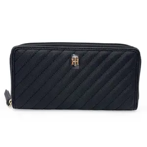 Tommy Hilfiger Zip-Around Wallet Black Sleek Everyday Organization with Quilted Finish & Logo Detail for Secure Storage