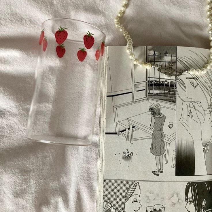 NANA- Strawberry Glass Cup (NO STRAW)