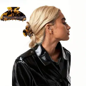 1pc Fashion Leopard Print Hair Clip, Ideal for Casual and Formal Occasions, Essential for Hairstylists and Bun Styling