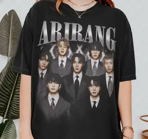 Kpop Idol Tour, Vintage World Tour 2026 Fan T-Shirt, Gift For Women and Man Unisex T-Shirt