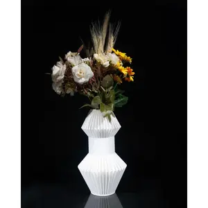 MOON CHESSE Vase — Elegant 3D-Printed Home Décor in Sustainable PLA