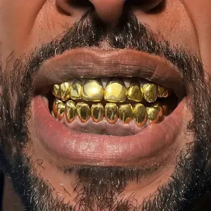 Hip Hop Braces Gold Teeth Halloween Street Rap Shiny Glossy 8-Tooth Gold Plated Braces