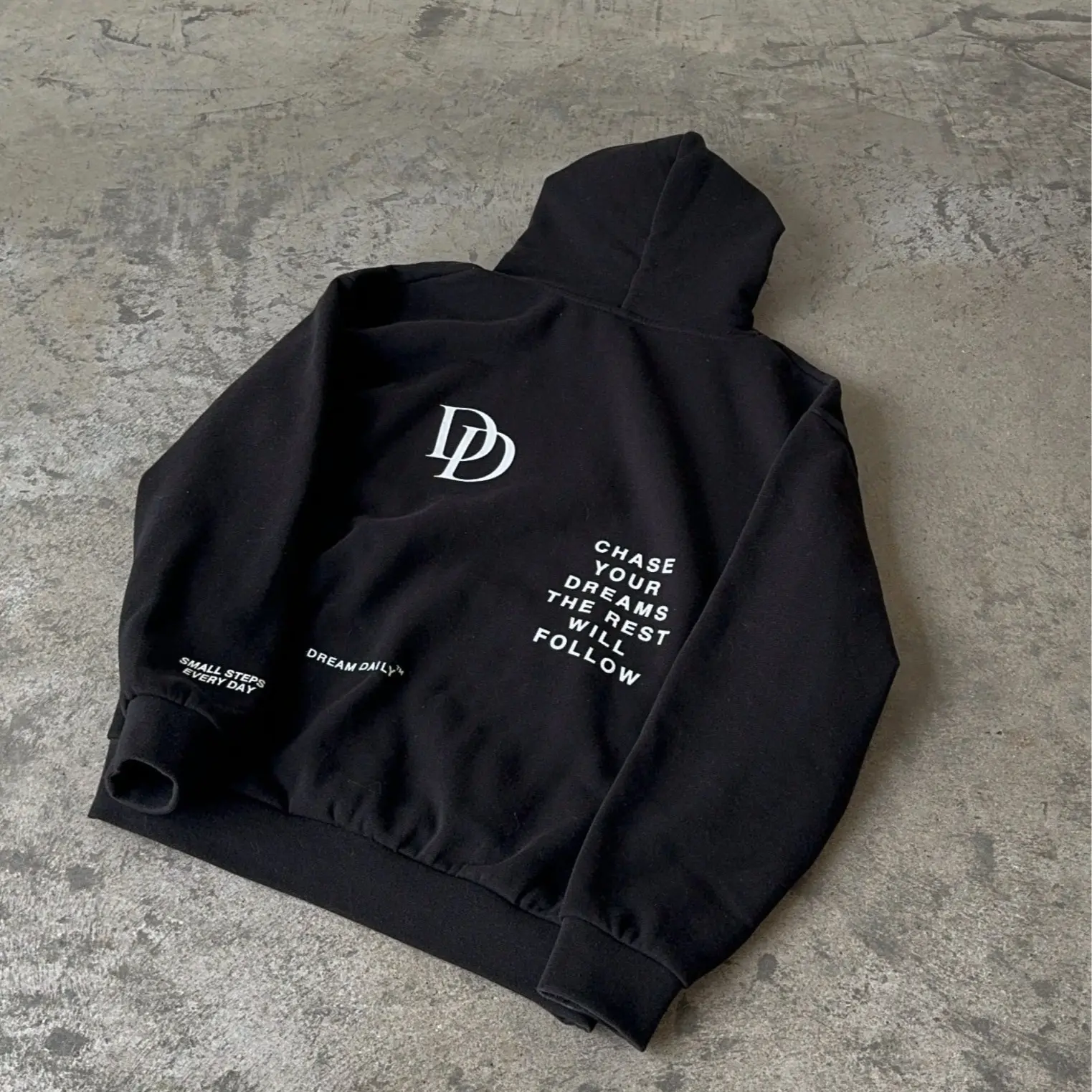 Dream Daily Oversized Hoodie - Black Cotton Sweater with Hood and Logo, Ideal for Women's Day Wear