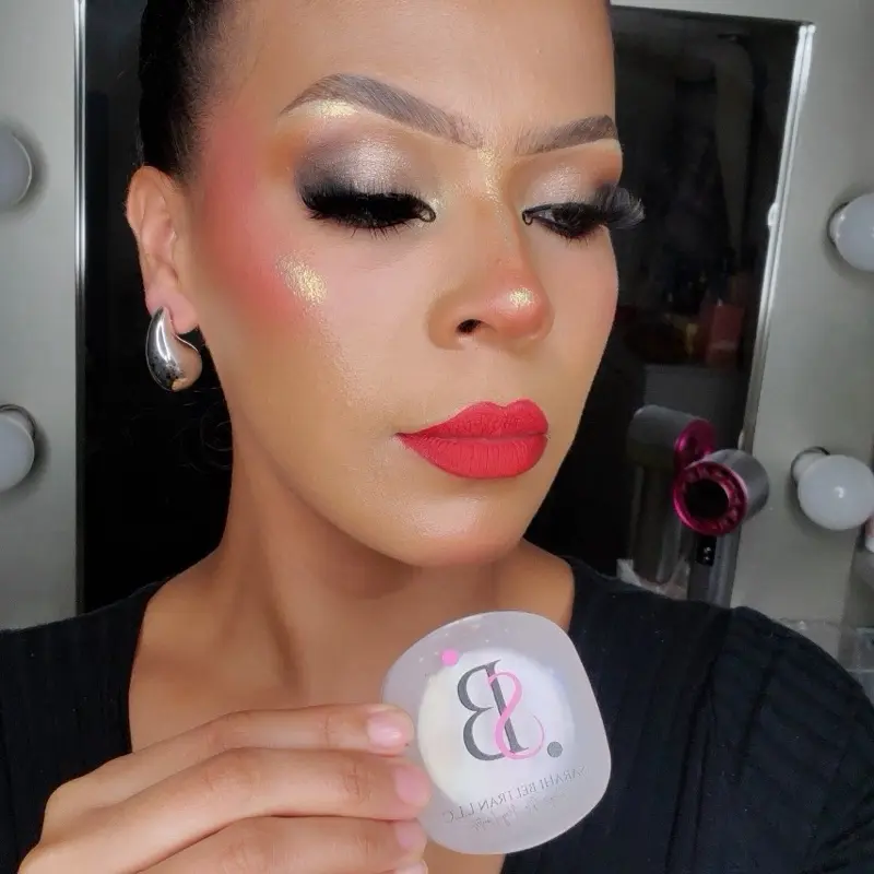 Munequitas Creations LLC Wet Metallic Highlight Bronzer Makeup with Pink Glitter Finish