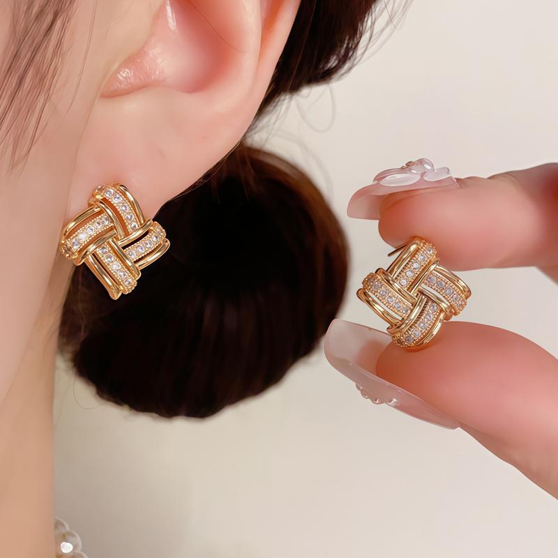 Fashionable and elegant earrings, sparkling accessories for women, earrings for women, Weaving knot design,stylish accessories, casual and fashionable jewelry, Mother's Day and Valentine's Day gifts, jewelry gifts for her