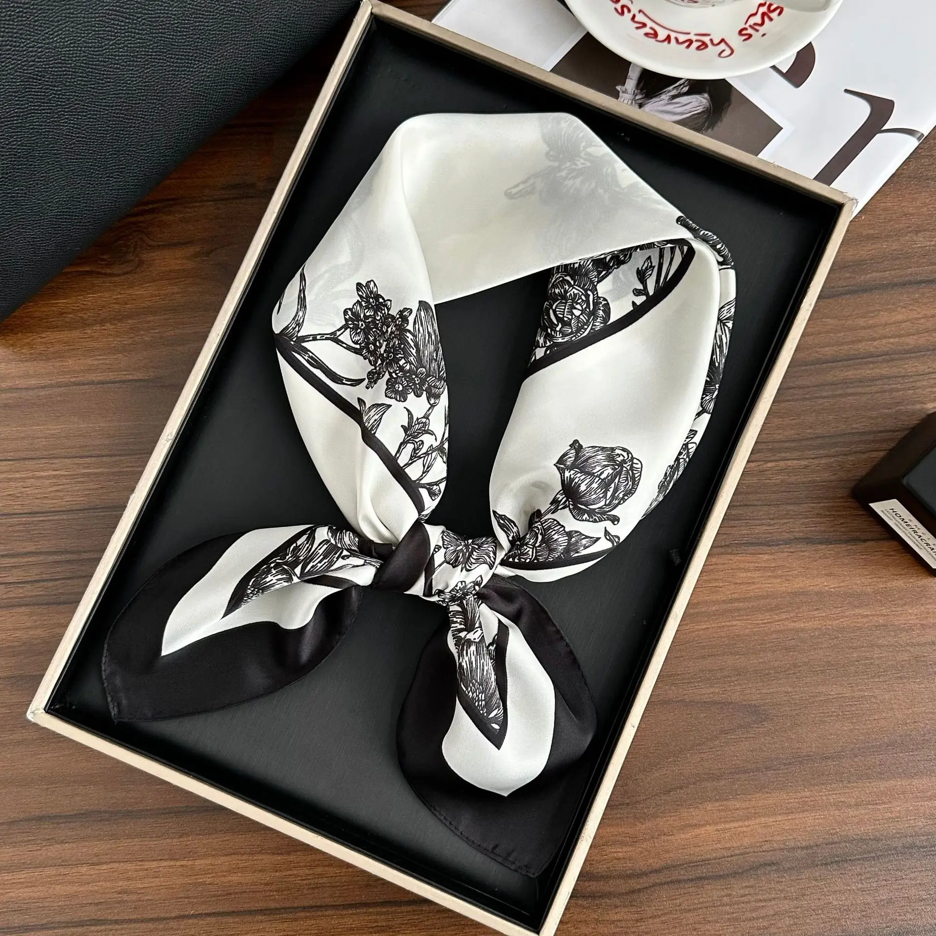 Sketching Leaf Whiteness