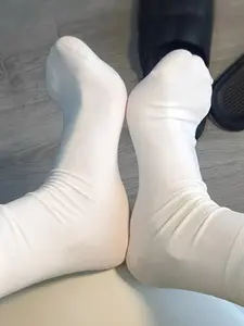 5 Pairs Solid Color Mid-Calf Socks, Simple Basic Design, Soft Skin-Friendly Elasticity, Daily Commute Versatile Style
