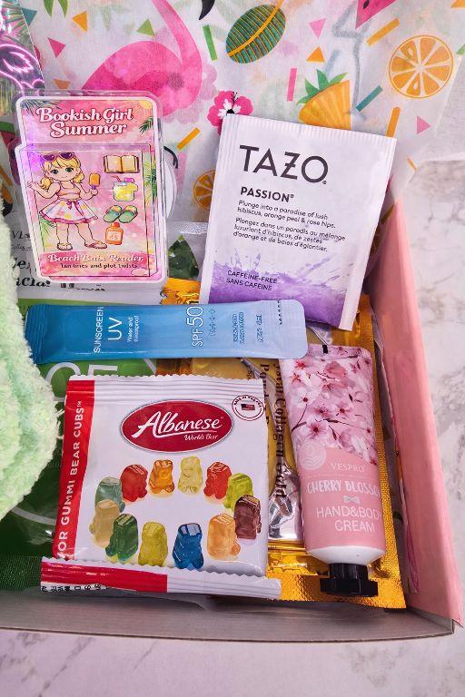 Summer Bookish Girl Limited Edition Blind Date with a Kindle Box Bundle | Includes Holographic Insert, Magnetic Grip, Dust Plug Charm, Hanging Chain Charm & More