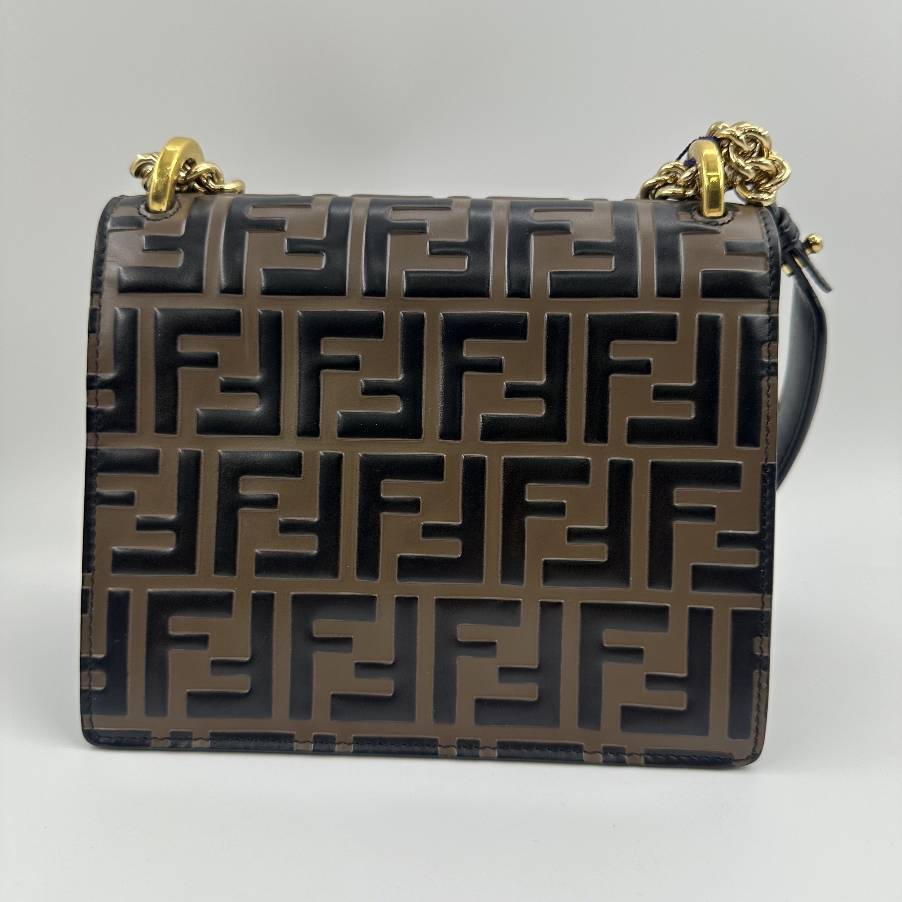 Pre-owned FENDI leather crossbody shoulder bag