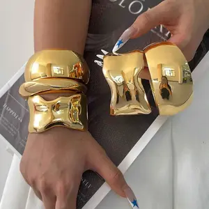 3pcs Unique Bracelet Set, Gold Color Wide Bangle Bracelets, Luxury Elegant Style Women Bracelets