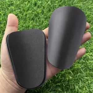 1 pair of mini master football inserts, comfortable fit to the legs, lightweight and comfortable football equipment, suitable for both men and women - suitable for football training and matches Football Accessories