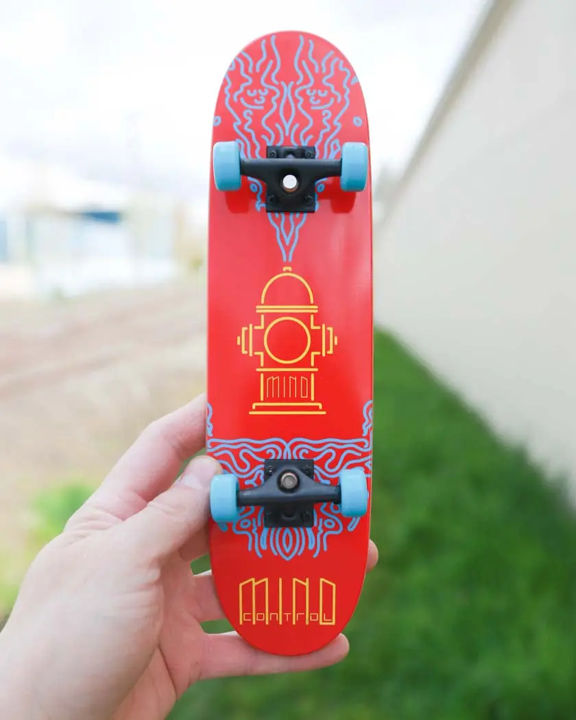 Mind Control Handskate, Limited Edition 11-Inch Small Skateboard with a Hand-Drawn Andy Anderson Graphic for Rainy Days & Skate Lifestyle Fun, All Year Round, Hand Drawn Graphic, Warm Sunny Days, Unisex, Outdoor Leisure, Practice On Warm Days