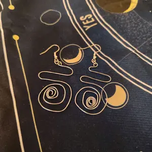 Energy Vortex Earrings - Unique Spiral Design for Stylish Accessory