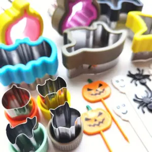 Halloween Sandwich Cookie Mold Set, 20-Piece Colorful Plastic Cutter, Ghost Pumpkin Bat Biscuit Molds, Kitchen Tools, Bakery Accessories