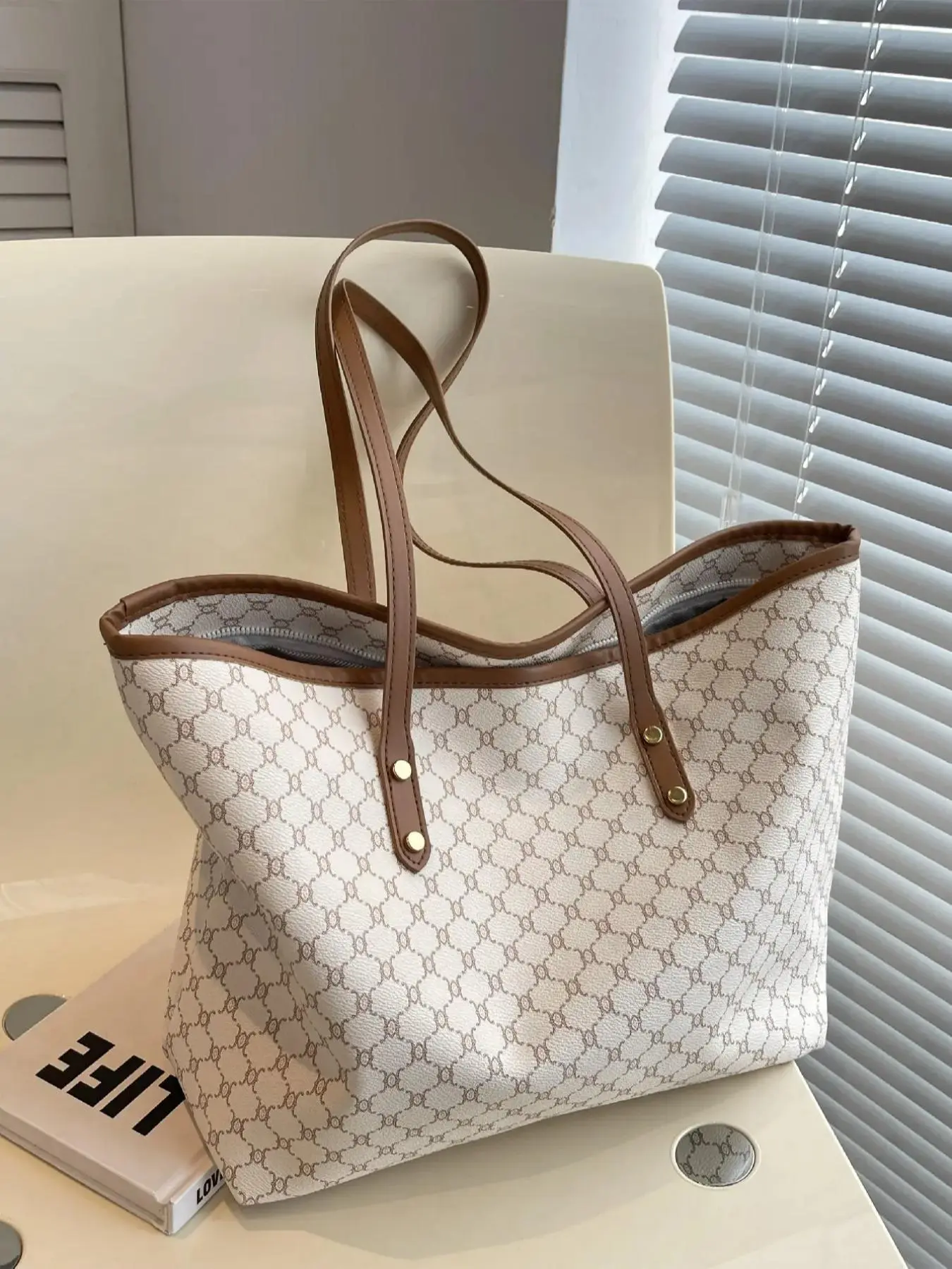 Fashionable Large Capacity Shoulder Bag, Casual Versatile Tote Bag for Women, Trendy All-match Commuter Bag for Daily Used, Handbag Shoulder Bag, Fashionable Patterned Bag, Handbag Shoulder Purse