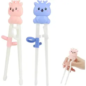 2pcs Cute Cartoon Little Deer Children's Training Chopsticks with Ring Guide Reusable Learning Chopsticks Practice Tableware Easy to Grasp Eating Training Chopsticks Kitchen Dining Assistance Tools Outdoor Camping Tableware Set