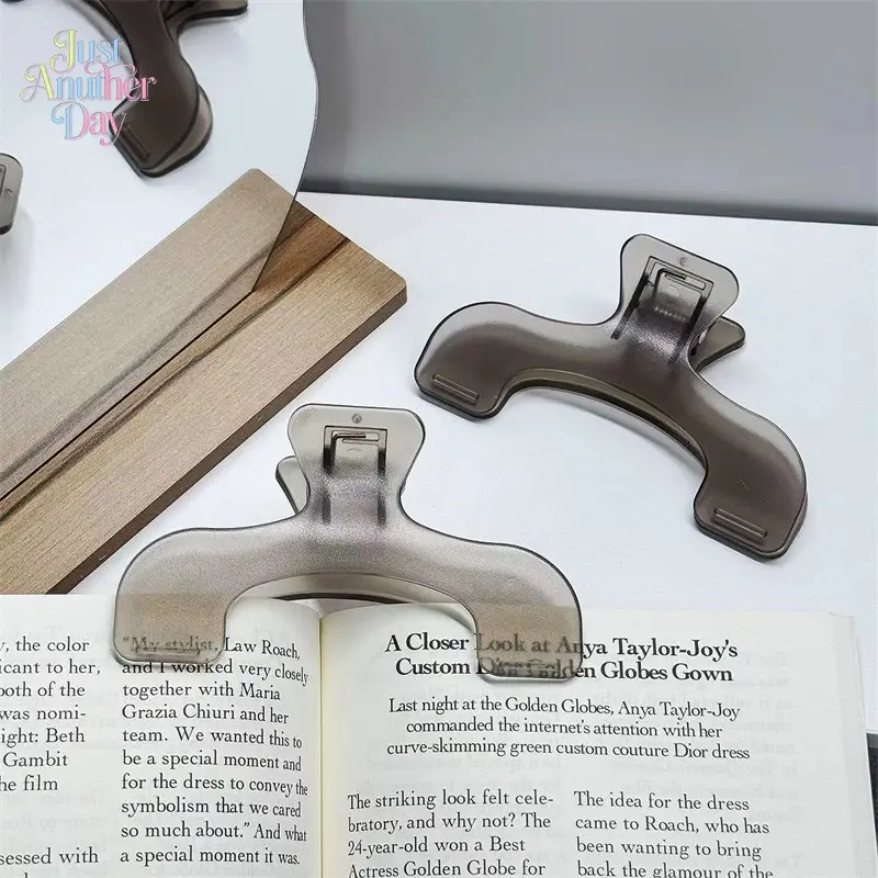 4PCS Creative Book Clip Set, Clear Transparent Page Holder, Practical Student Bookmarks & Hand Journal Clips