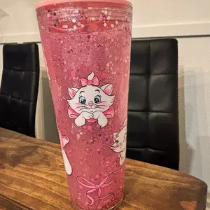 Glittery Pink Tumbler with Adorable Cat Design Perfect for Kids and Cat Lovers