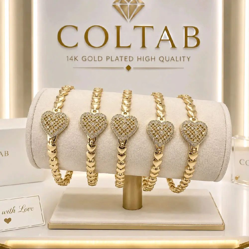 (AAA35) 14k Goldplated elegant heart bracelet for woman . 7.5 inch