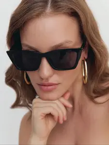 Women's Plastic Cat Eye Glasses, Small Frame Vintage Elegant Simple Casual Fashion Eyewear, Perfect for Parties Street Photography Travel