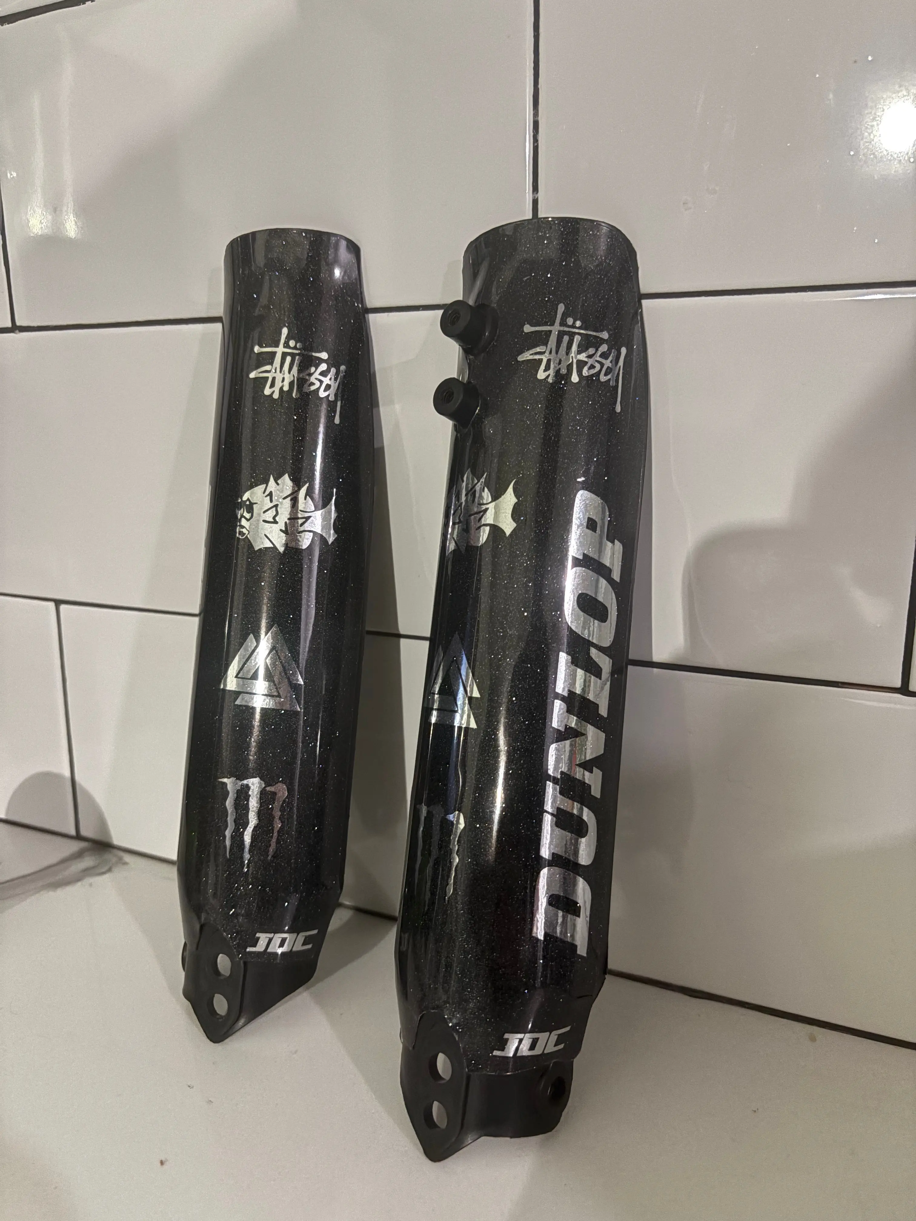Tuttio Fork Gaurd Graphics