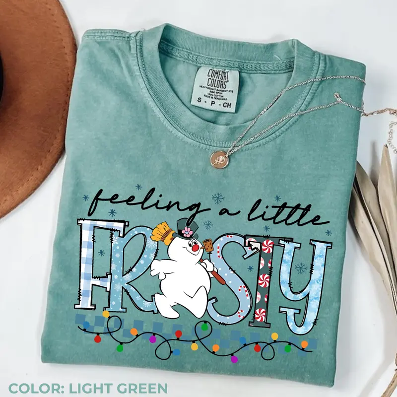 Comfort Colors Retro Feeling a Little Frosty Shirt, Funny Christmas Snowman Graphic Tee, Cozy Winter Holiday T-Shirt, Xmas Party Apparel, Cute Christmas Gift