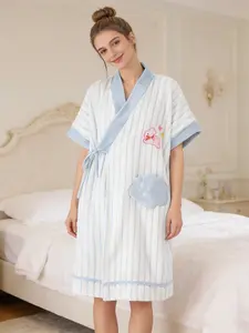 Blue Striped Casual Bathrobe, Cloud Pocket Cartoon Rabbit Embroidered Sleepwear, Suitable for Bathing and Vacation