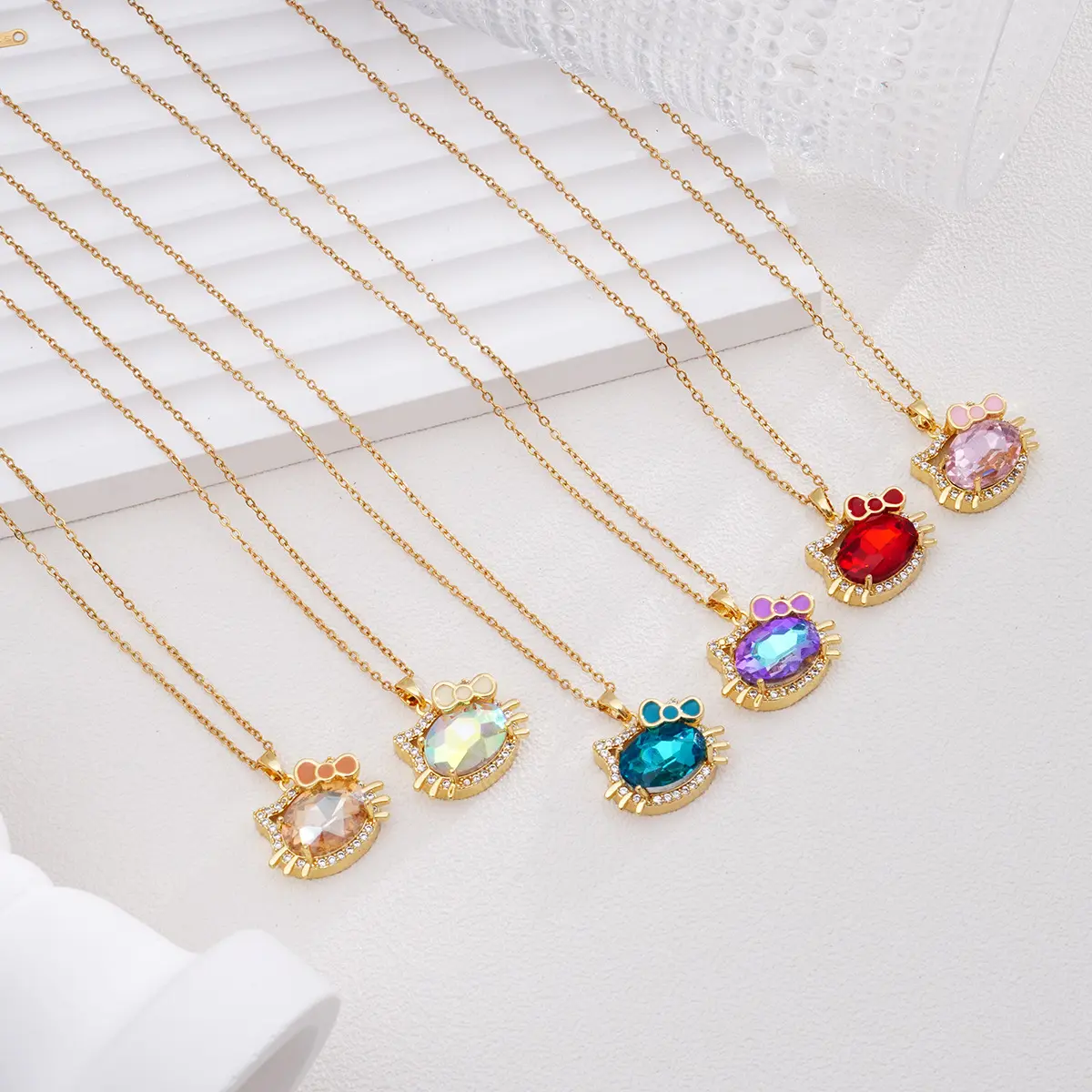Loveden titanium steel necklace for women, copper plated with 18K gold, KTM cat cartoon pendant, niche design, high-end fashion clavicle chain jewelry, couple's birthday gift, suitable for commuting and workplace